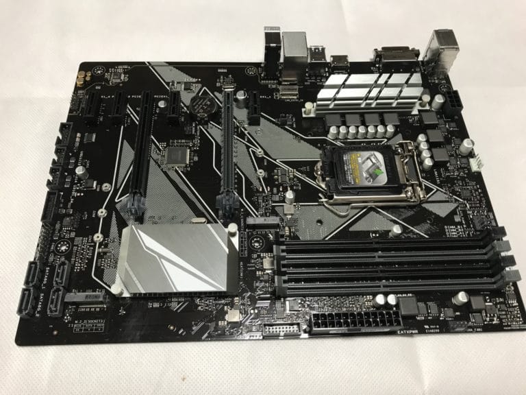 マザーボードの選び方